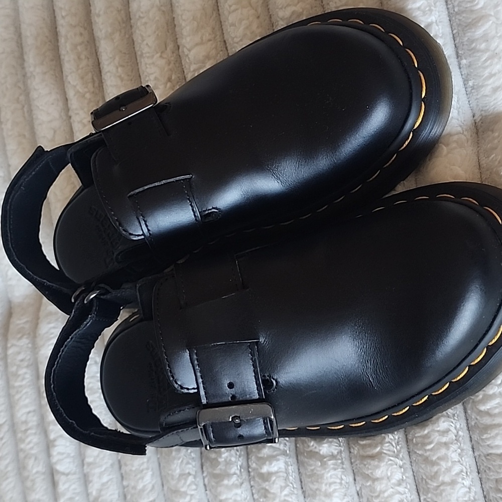 Black Dr. Martens Jorge II Mules - Picture 2 of 7